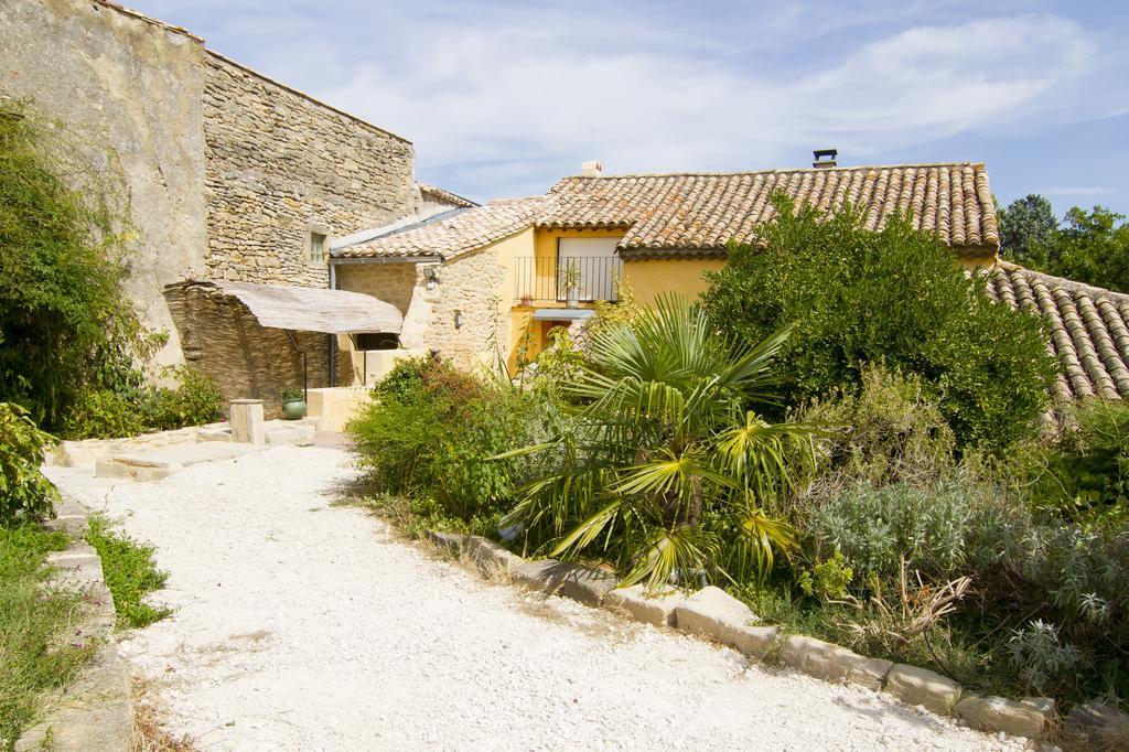 Les Aires Passageres Hotel Sernhac Exterior photo